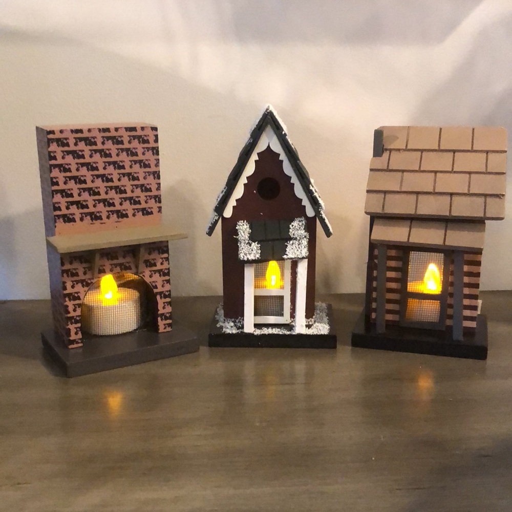 DARICE CRAFTWOOD MINIATURE FIREPLACE, SNOW HOUSE AND LOG HOUSE NIGHT LIGHT